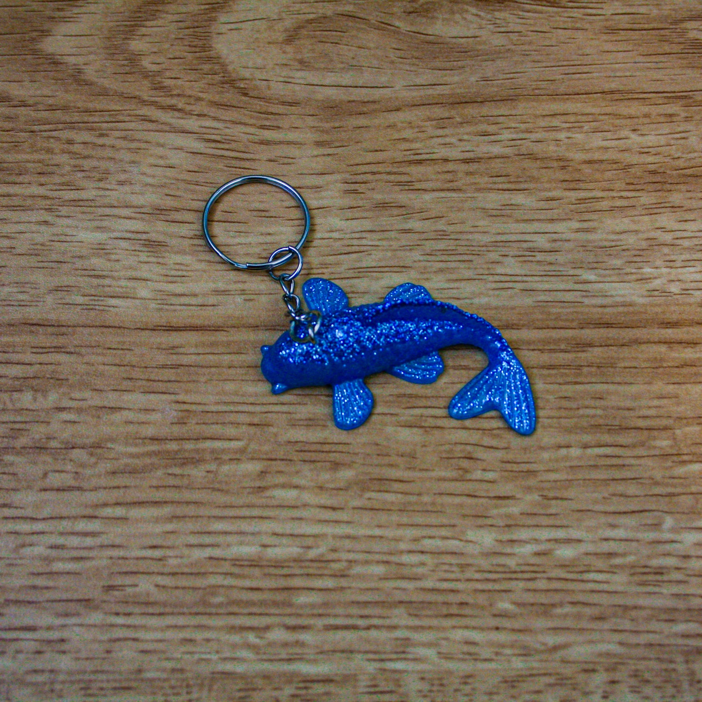 Porte clés poisson bleu paillettes
