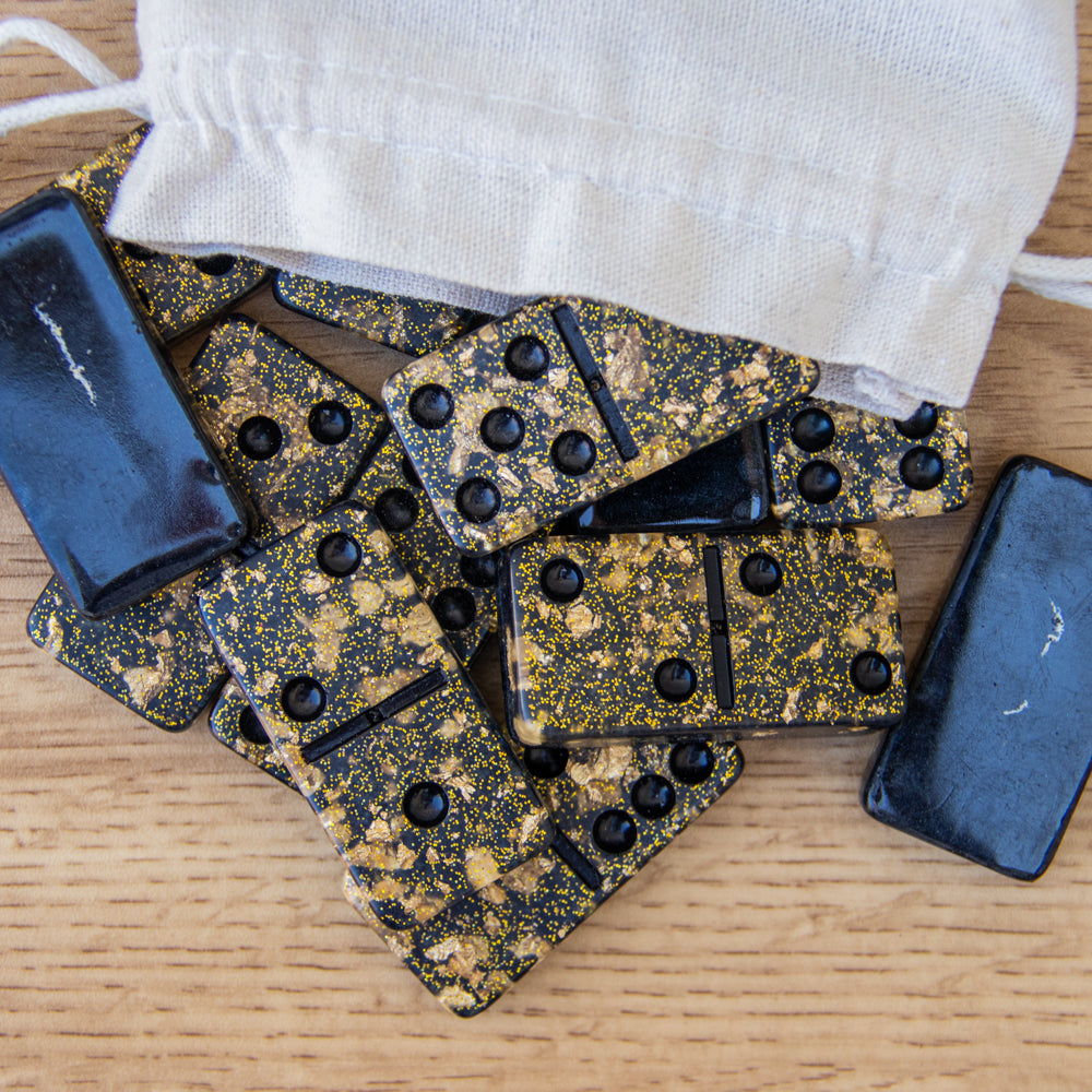 Jeu de dominos noir et feuille d'or