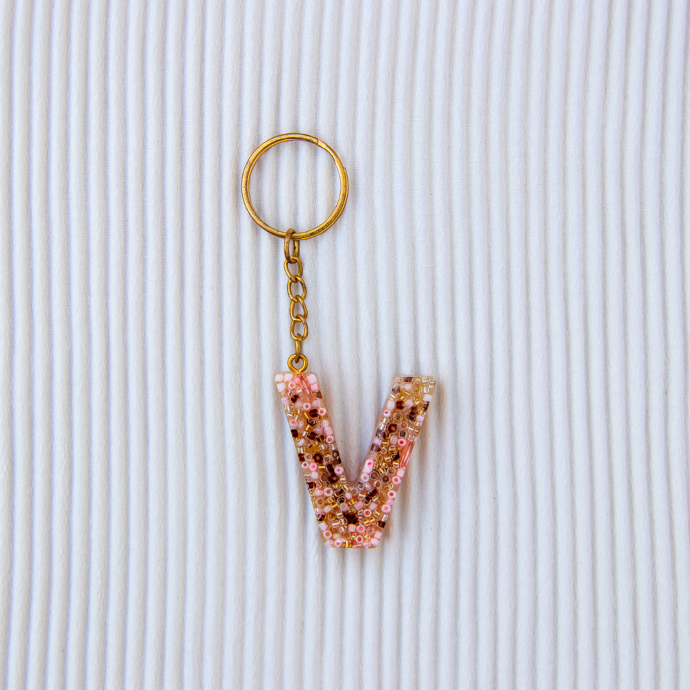 Porte-clés lettre V rose perles