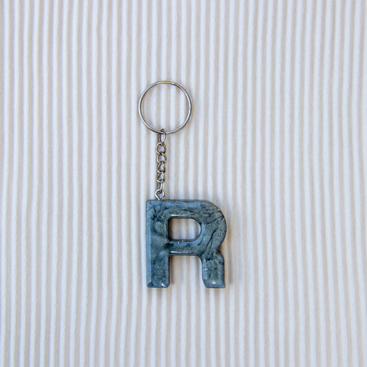 Porte-clés lettre R gris feuilles d'argent